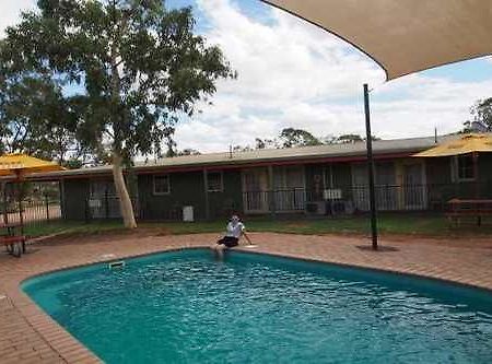 Lightning Ridge Outback Resort & Caravan Park Eksteriør bilde